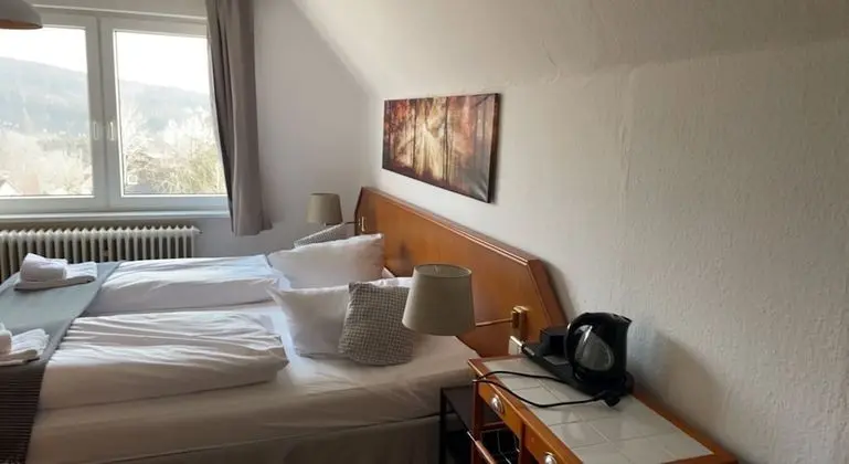 Classic Tek Büyük Yataklı Oda