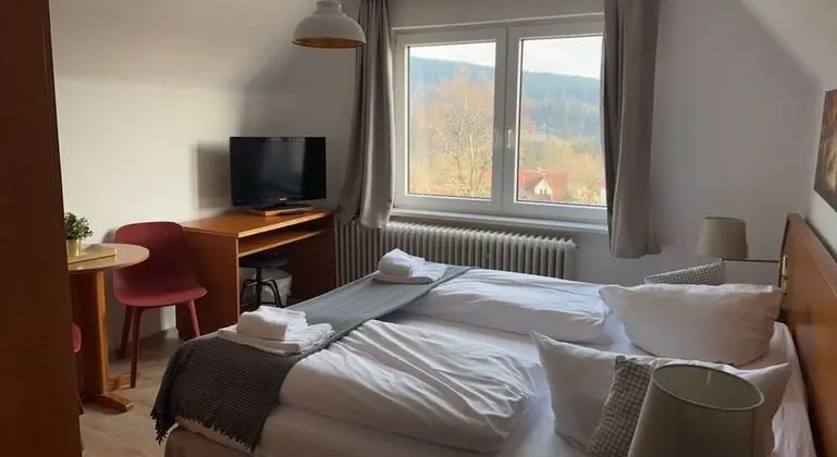 Classic Tek Büyük Yataklı Oda