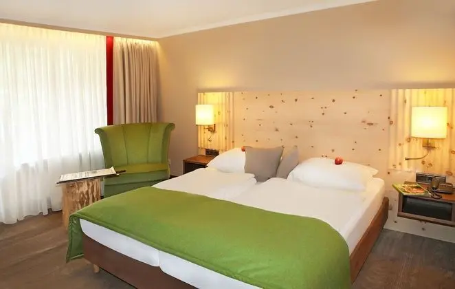 Classic Tek Büyük Yataklı Oda