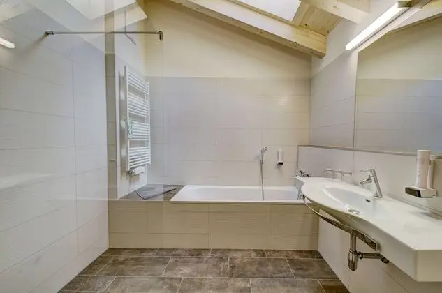 Apart Daire (Seeblick Zirbe 80 - incl. Summer Card)