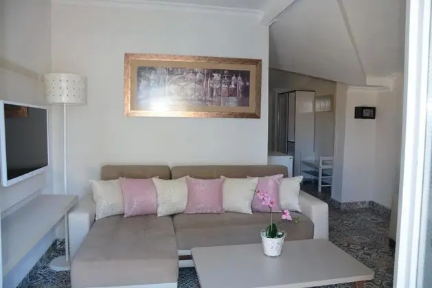Aile Odası, Göl Manzaralı