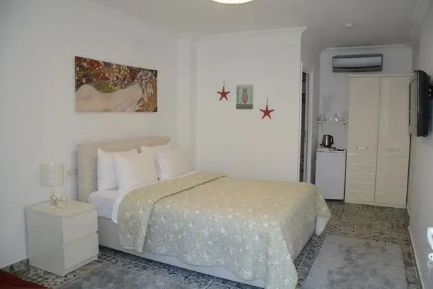 Çift Kişilik, Havuz Manzaralı
