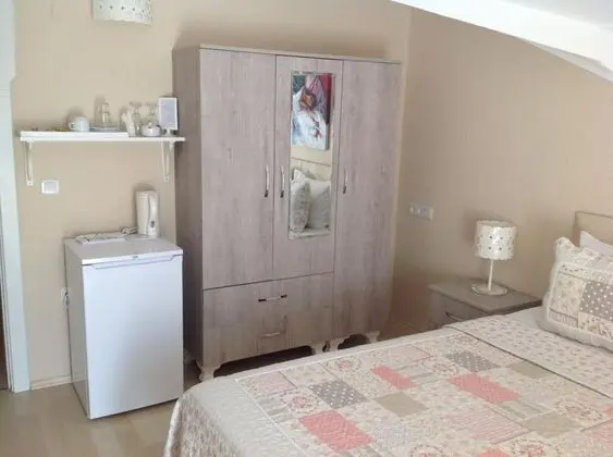 Teraslı Standart Oda, Bahçe Manzaralı