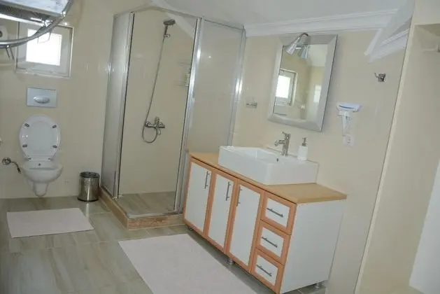 Teraslı Standart Oda, Bahçe Manzaralı