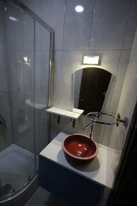 Deluxe Room 5