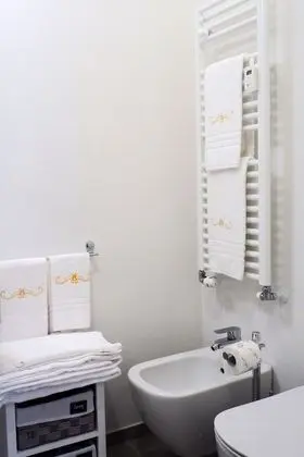 Tek Büyük veya İki Ayrı Yataklı Oda, Sigara İçilmez (Colleoni)