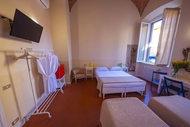 Comfort Dört Kişilik Oda, Özel Banyo
