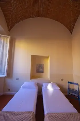 Comfort Dört Kişilik Oda, Özel Banyo