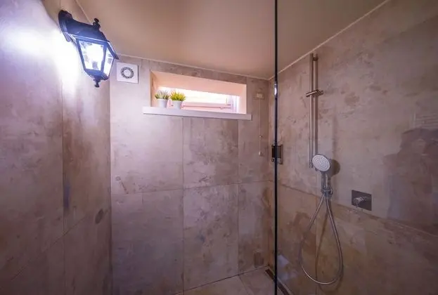 Comfort Dört Kişilik Oda, Özel Banyo