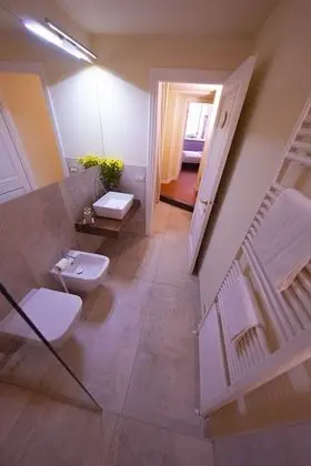 Comfort Dört Kişilik Oda, Özel Banyo