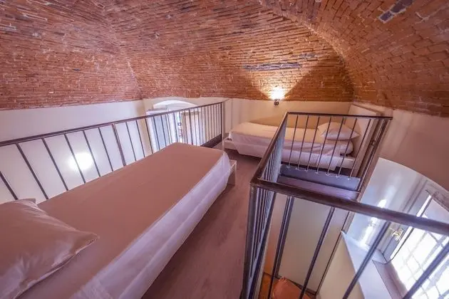 Deluxe Dört Kişilik Oda, Banyolu/Duşlu