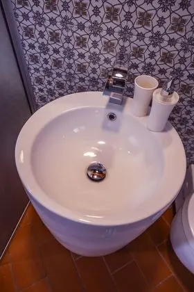 Deluxe Dört Kişilik Oda, Banyolu/Duşlu