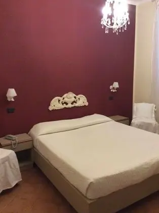 Standard Tek Büyük veya İki Ayrı Yataklı Oda