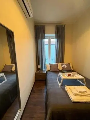 Oda, 1 Tek Kişilik XL Yatak, Ortak Banyo