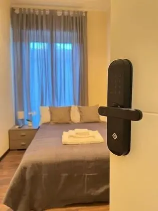 Oda, 1 Tek Kişilik XL Yatak, Ortak Banyo