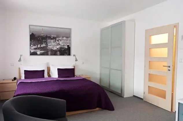 Tek Büyük Yataklı Oda