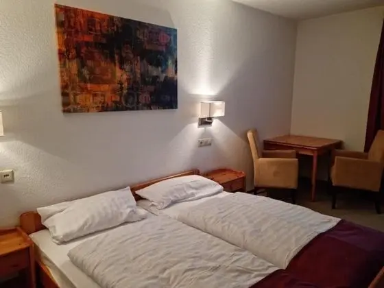 Tek Büyük Yataklı Oda