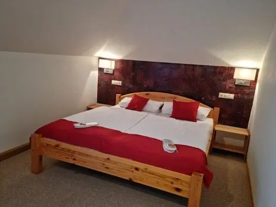 Tek Büyük Yataklı Oda