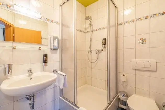 Tek Büyük Yataklı Oda, Özel Banyo