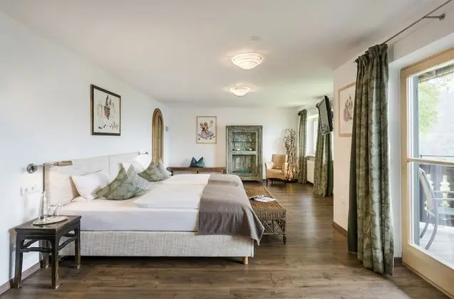 Senior Süit, 1 Yatak Odası, Balkon, Göl Manzaralı