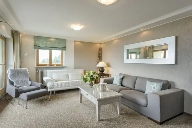 Senior Süit, 1 Yatak Odası, Balkon, Göl Manzaralı