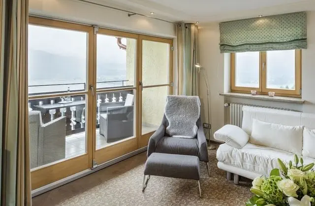 Senior Süit, 1 Yatak Odası, Balkon, Göl Manzaralı