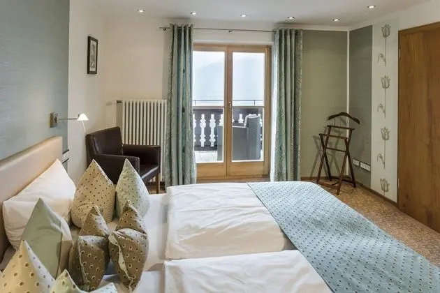 Senior Süit, 1 Yatak Odası, Balkon, Göl Manzaralı
