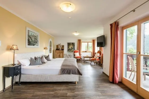 Senior Süit, 1 Yatak Odası, Balkon, Göl Manzaralı