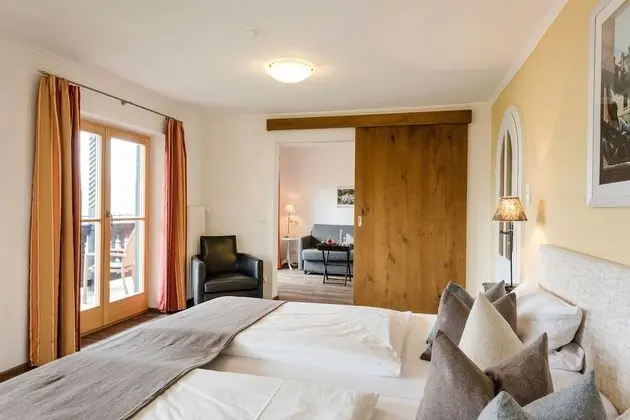 Senior Süit, 1 Yatak Odası, Balkon, Göl Manzaralı