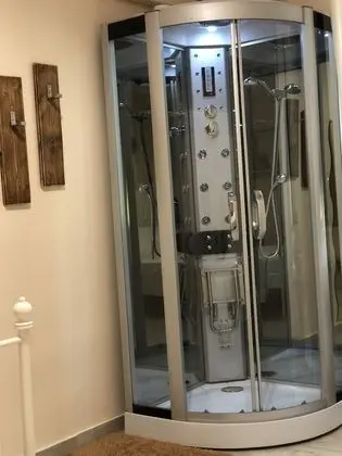 Comfort Tek Büyük Yataklı Oda, Banyolu/Duşlu, Bahçe Manzaralı