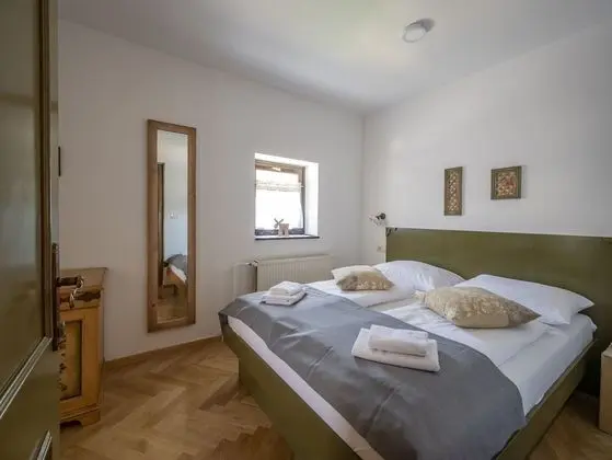 Tek Büyük Yataklı Oda