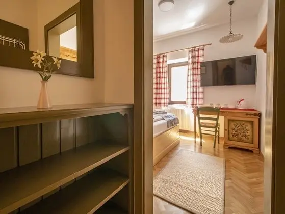 Tek Büyük Yataklı Oda