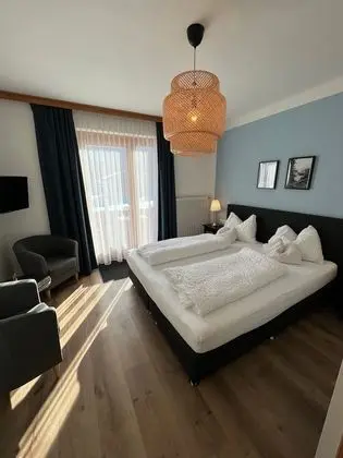 Tek Büyük Yataklı Oda, 1 Yatak Odası, Balkon, Dağ Manzaralı