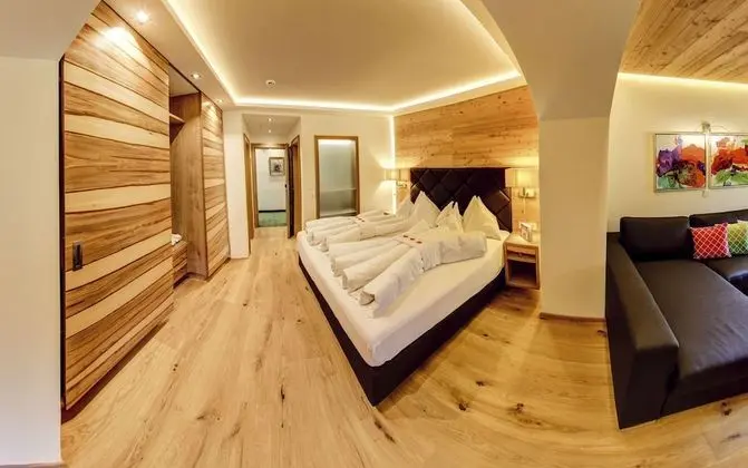 Junior Süit, Balkon, Dağ Manzaralı