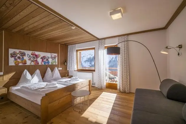 Deluxe Tek Büyük Yataklı Oda, Balkon, Dağ Manzaralı