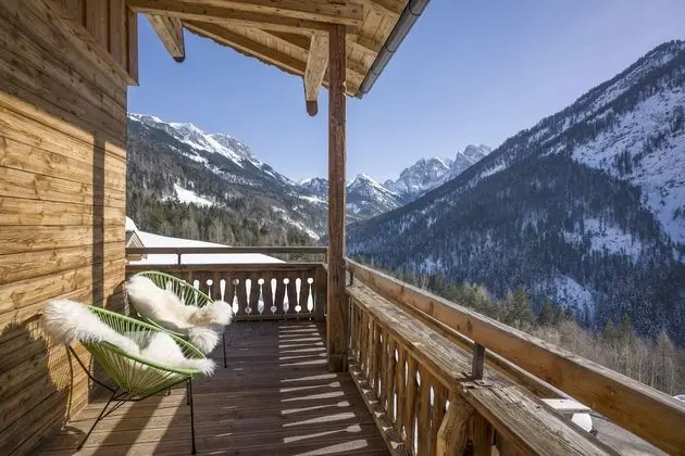 Deluxe Tek Büyük Yataklı Oda, Balkon, Dağ Manzaralı
