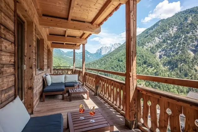 Deluxe Tek Büyük Yataklı Oda, Balkon, Dağ Manzaralı