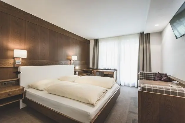 Classic Tek Büyük Yataklı Oda, 1 Büyük (Queen) Boy Yatak