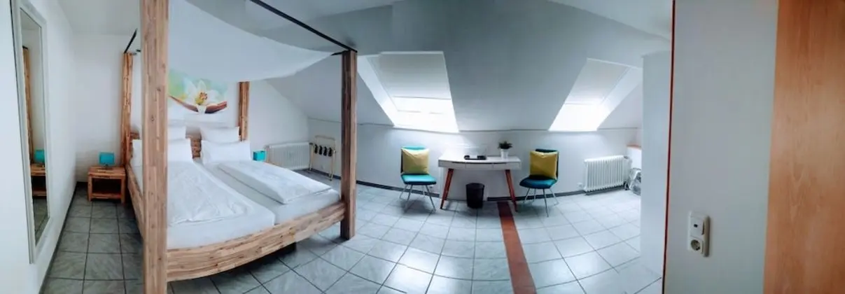 Comfort Tek Büyük Yataklı Oda