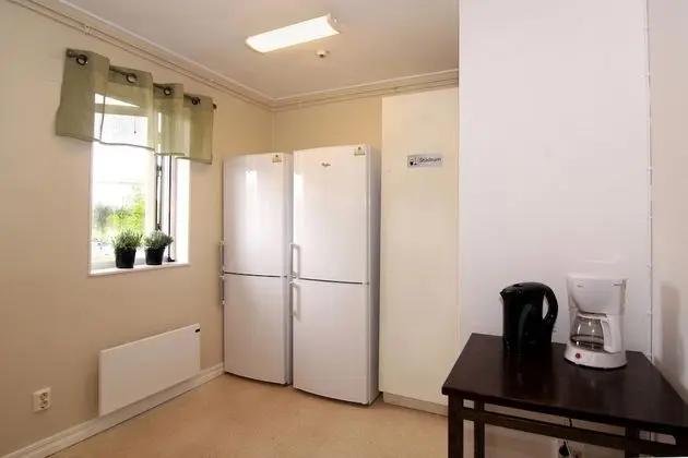 Dört Kişilik Oda, Ortak Banyo