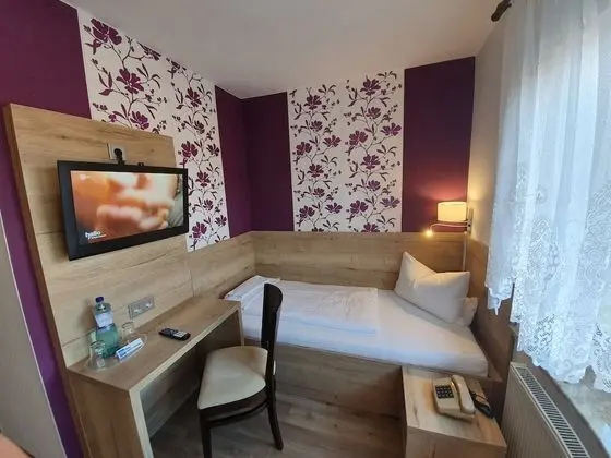 Basic İki Ayrı Yataklı Oda