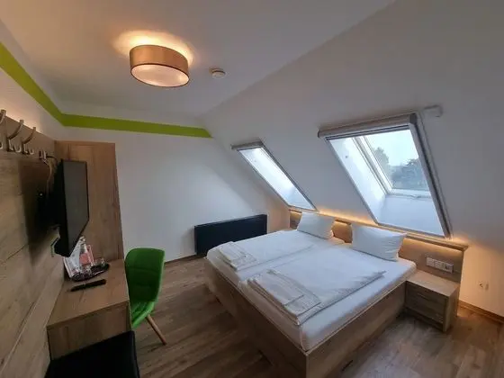 Basic Tek Büyük Yataklı Oda