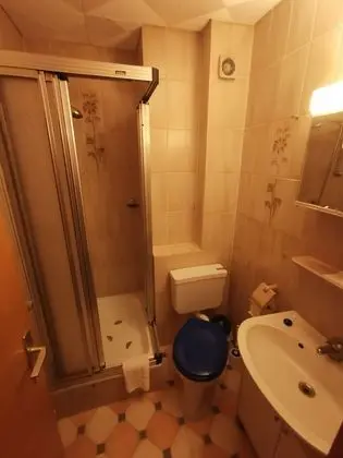 Comfort Tek Büyük Yataklı Oda