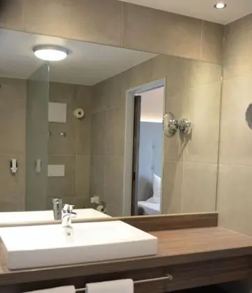 Comfort Tek Büyük Yataklı Oda
