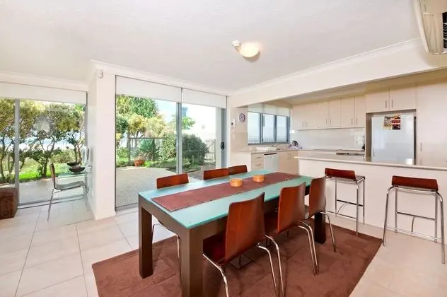 Superior Apart Daire, 2 Yatak Odası, Sigara İçilmez, Mutfak (OCEAN FRONT GROUND - 7N)