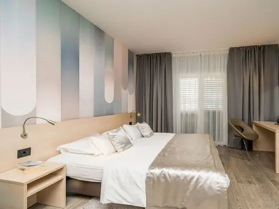 Comfort Tek Büyük Yataklı Oda, Balkon, Deniz Manzaralı