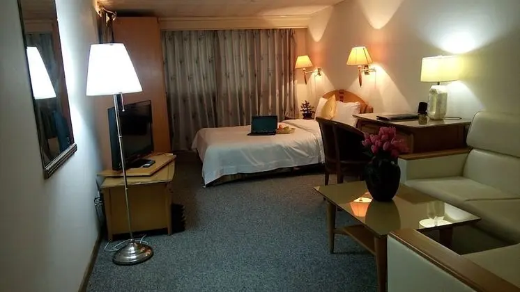 Deluxe Tek Büyük Yataklı Oda