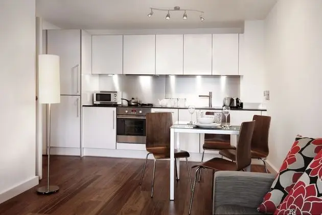 Apart Daire, 1 Yatak Odası (Mosaic SL1 2ER)