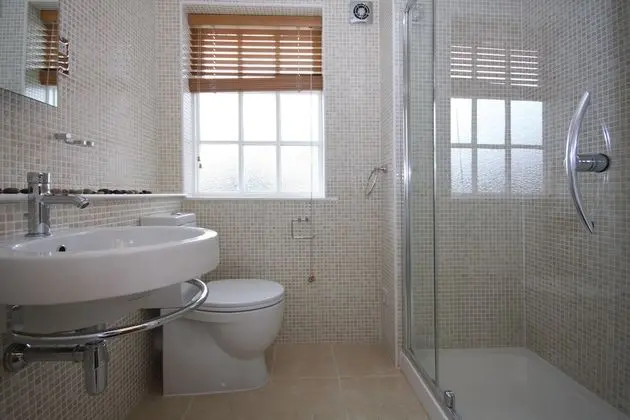 Apart Daire, 2 Yatak Odası, 2 Banyolu (Montague House RG40 1AU)