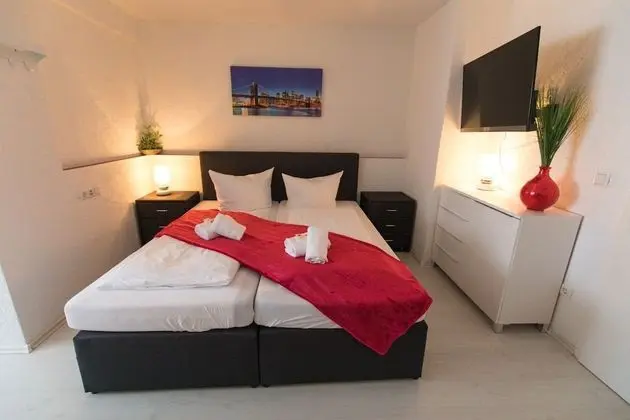 Tek Büyük veya İki Ayrı Yataklı Oda